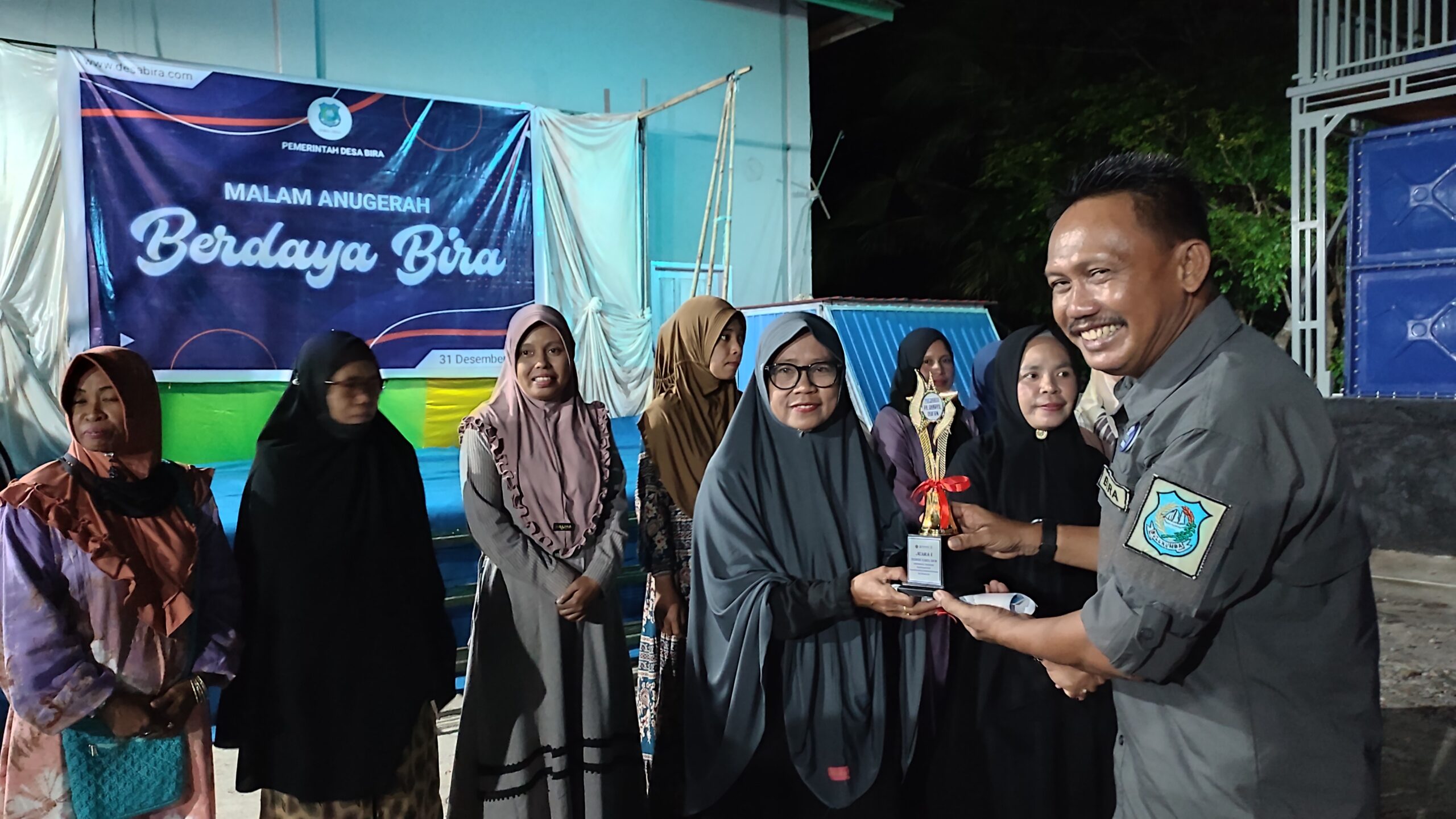 Penutupan Dan Pembagian Hadiah Musabaqah Tilawatil Quran MTQ Antar